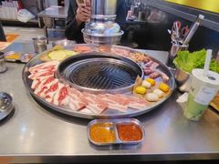 -哈哈碳都·牛肋条无限自助烤肉(台江万达店)