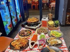 -威记烧嘢·南宁烧烤·超级生牛(绿地店)