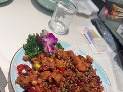 -嗨辣小聚·盘锦河蟹·海鲜烧烤龙虾(盘锦十年好店)