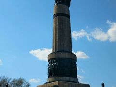 -人民防洪胜利纪念塔