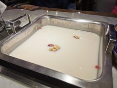 -尚尚仙·酸汤猪手·猪肚鸡火锅(华联万柳购物中心店)