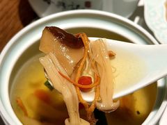 -裕兴记•蟹黄面馆(人民广场店)