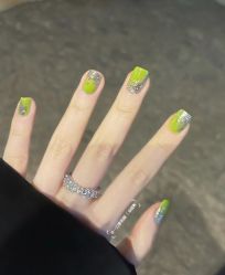 -1T·1M 日式美甲美睫