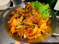 鱿鱼炒五花肉-富乐满韩国正宗炸鸡韩国料理(虹泉路店)