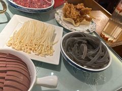 -小天鹅火锅·一线江景洪鼎旗舰店(洪崖洞店)