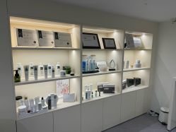 -JNK皮肤管理中心