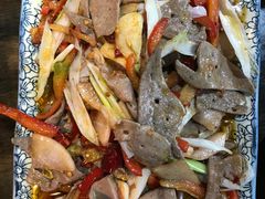 -乐山食古香跷脚牛肉