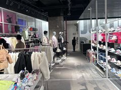 -耐克(恒隆广场店)