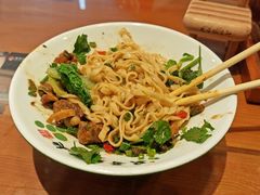 -兵哥豌豆面(雅颂居店)