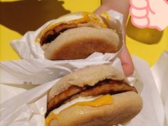-麦当劳(南汇车市店)