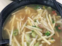 -龙记桂林米粉(财满街店)