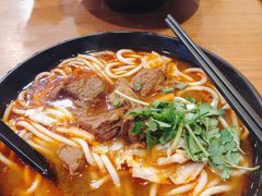 -鑫花溪牛肉米粉(文星广场店)