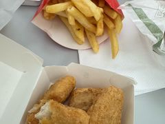 -麦当劳(上海虹桥站30B检票口楼上)