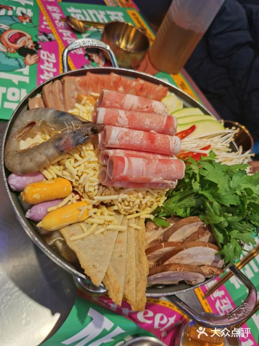 金再喜韩国大排档(全国总店)韩国特色部队锅图片