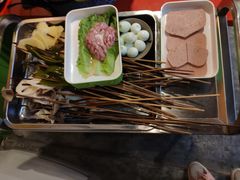 -钢管厂五区小郡肝串串香(奥克斯广场锦城万达店)