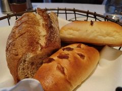 餐前包-Wolfgang’s Steakhouse 沃夫冈牛排馆(上海白玉兰广场店)