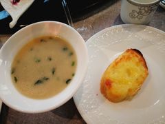 -小广寒电影艺术餐厅(小广寒经三路店)