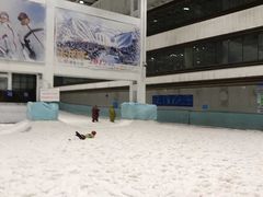 -乔波室内滑雪场