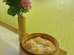 苏杭蟹粉小汤包-假装苏杭·园林餐厅(陆家嘴中心店)