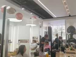 -Z.X HAIR SALON张新美业