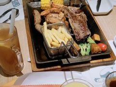 -豪客来牛排(成都锦江大融城店)