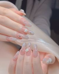 -LIZ STUDIO日式美甲美睫