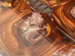 -VERIE BAKEHOUSE