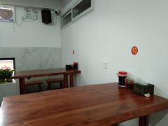 大堂-宝瑞门钉肉饼店