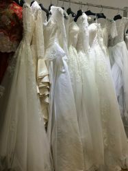-觅白婚纱礼服馆