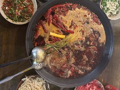 -黄潇洒老火锅(九眼桥宏济巷店)