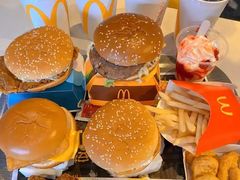 -麦当劳(展览路店)