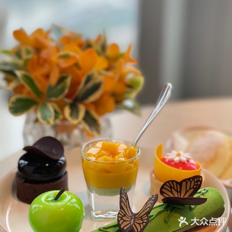 广州性价比最高的高空下午茶丨瑰丽Patina