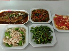-月落乌啼餐馆