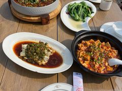 -美食村花园餐厅