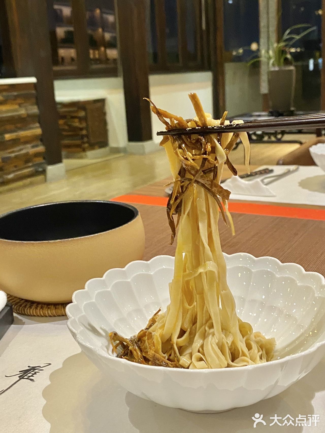 我们大概是六点多左右到的天台风景很美！