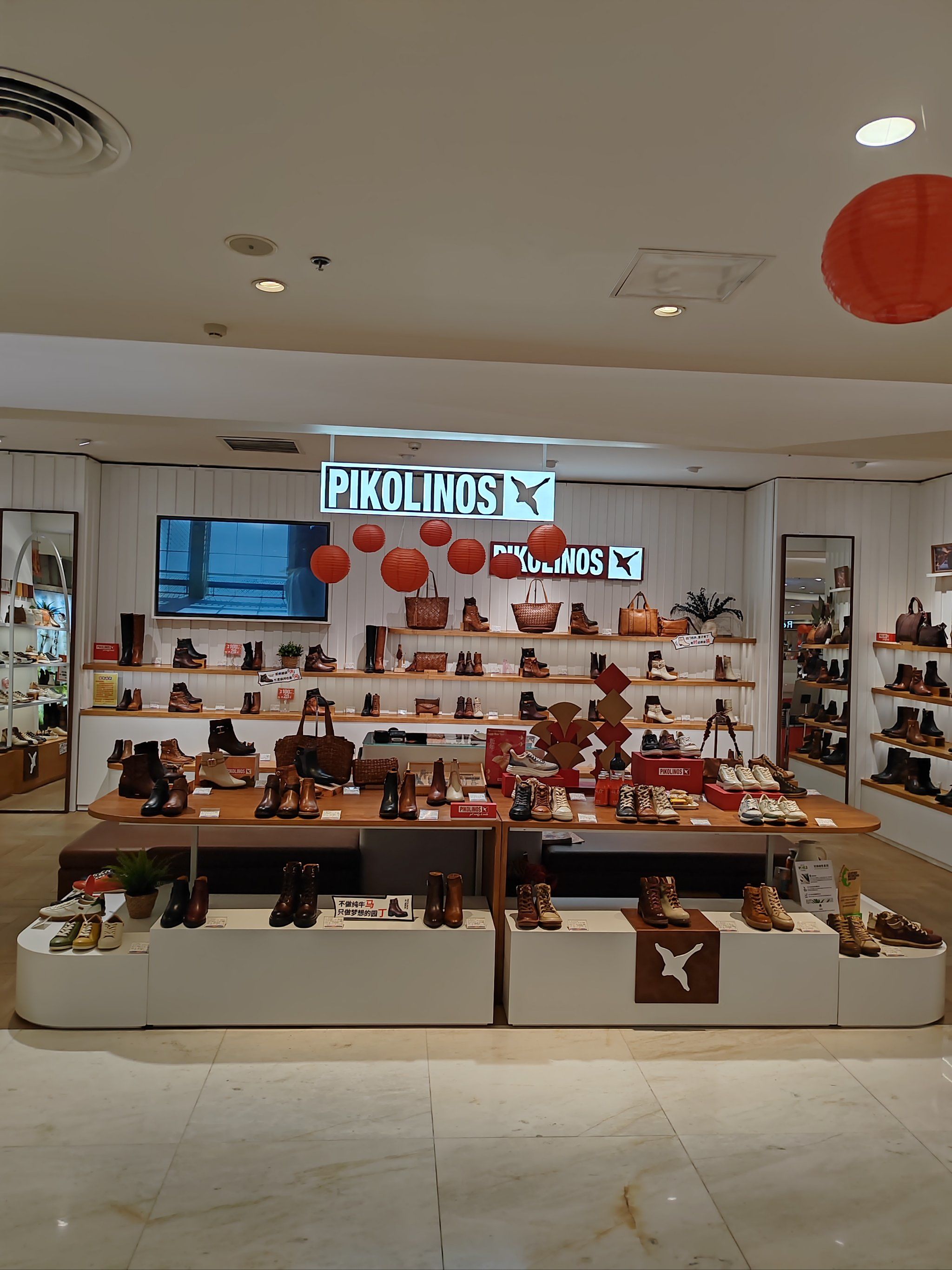 品牌女鞋#大连麦凯乐总店#派高雁#穿新