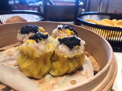 黑松露干蒸烧麦-白天鹅宾馆-宏图府餐厅
