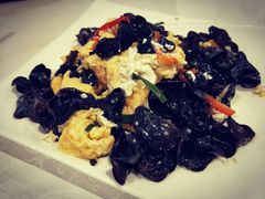鸡蛋炒木耳-巴依老爷新疆美食(清华东门店)