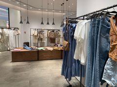 -URBAN REVIVO(西安Momopark店)