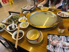 -颜氏双江清水鱼一养身火锅(磁器口店)