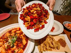 -肆海小川菜酒馆Wine Bistro (青年路店)