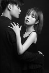 -onlygirl摄影美学馆高端定制(江滩店)