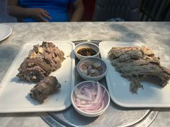 -清真·胖妈妈手抓餐厅(定西路长城宾馆店)