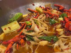 -七欣天香辣蟹火锅(闵行浦江欢乐颂店)