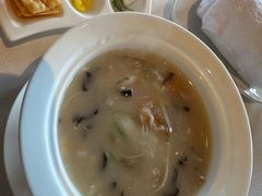 菊花生拆鲜鱼羹-三号黄浦会Canton Table