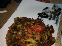 酸菜炒鹅肠-和膳居饮食有限公司