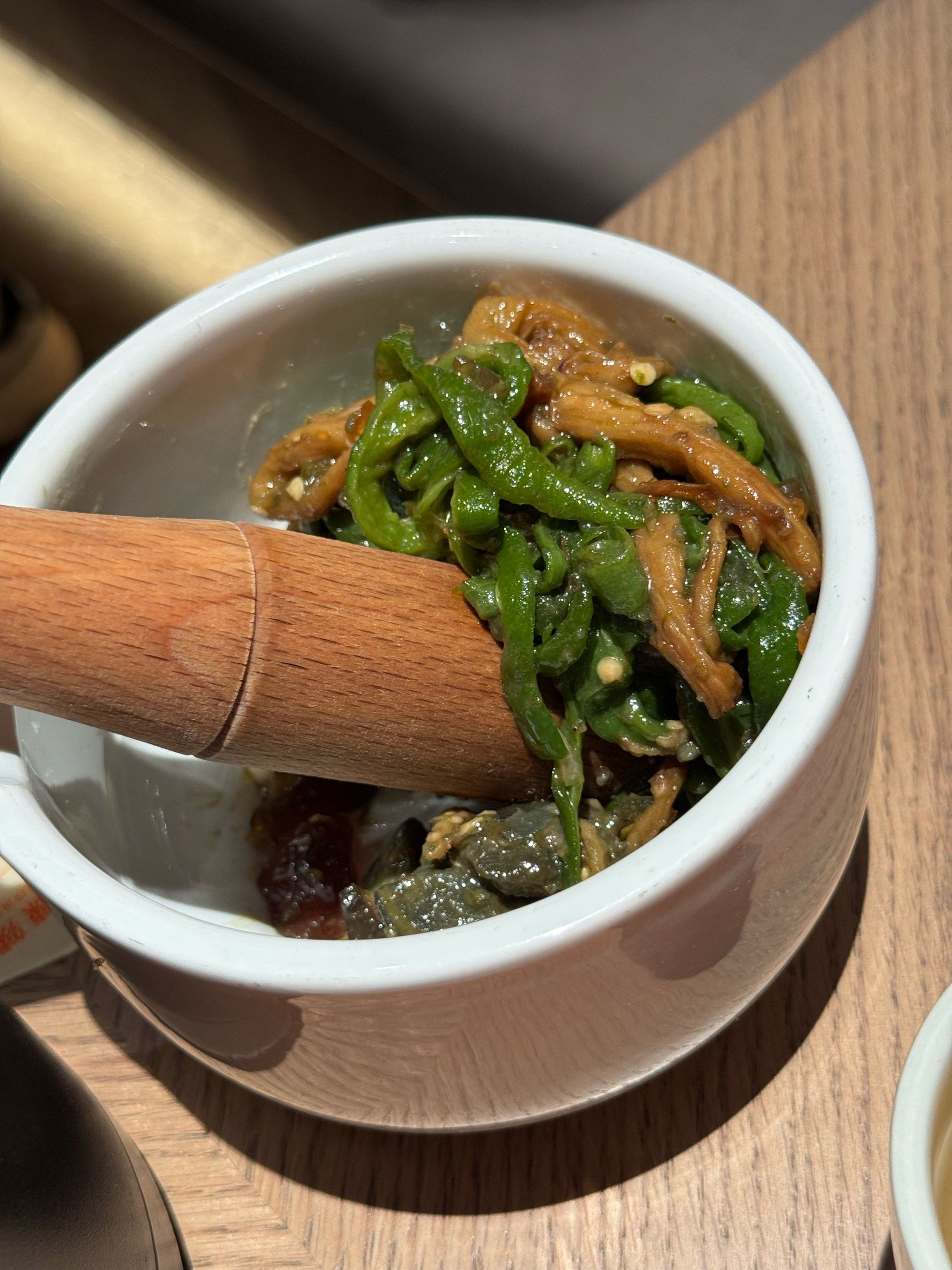 小时候吃的红薯饭 真的好怀念 擂辣椒皮蛋