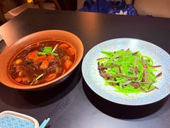 -桥边小楼·手工云南菜·古城观景小楼