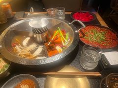 -晓宇重庆火锅(西安荟聚店)