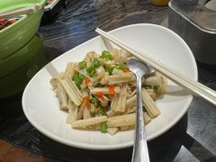 -湘力力小院·鱼汤泡饭(枫林路店)